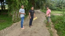 Pengerjaan Jalan Usaha Tani Desa Meudang Ara Diduga Tidak Sesuai Dengan RAB