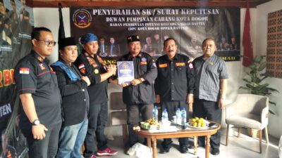 DPC BPPKB banten Kota Bogor Terima SK..
